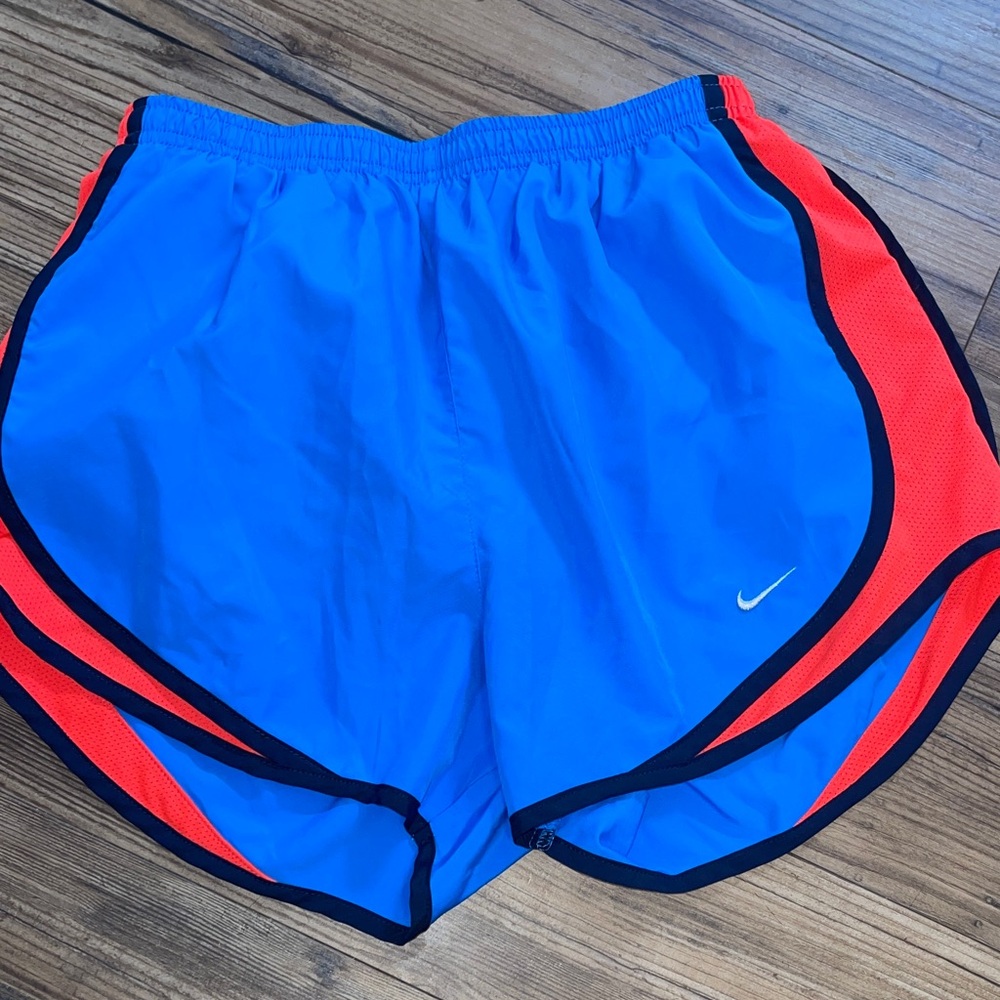 Nike Women's Athletic Shorts in Blue and red/orange small